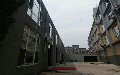 現(xiàn)場觀摩機(jī)構(gòu)8千平米教學(xué)情景